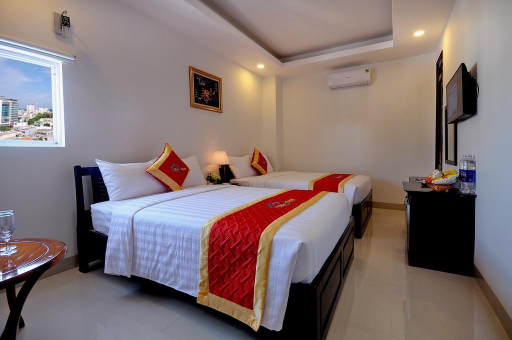 Full House Hotel Nha Trang Eksteriør billede